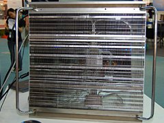 画像ギャラリー No.005のサムネイル画像 / ［COMPUTEX 2008＃20］ファンレス＋液冷と直列ファン冷却仕様，2種類の個性的なPCケースをThermalrightが展示