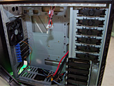 画像ギャラリー No.007のサムネイル画像 / ［COMPUTEX 2008＃26］ゲーマー向けPCケースは「見た目より機能」の時代へ？