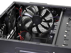 画像ギャラリー No.004のサムネイル画像 / Antecのゲーマー向けPCケース「Nine Hundred Two」が発売に