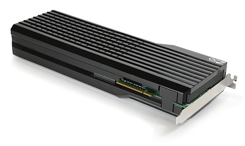 画像ギャラリー No.002のサムネイル画像 / OCZ,容量1TB,読み出し速度最大600MB/sのPCIe x8接続MLC SSDをCeBIT 2009で公開