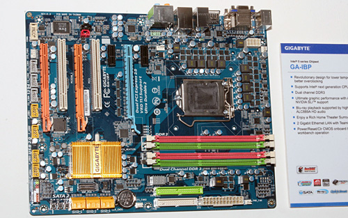画像ギャラリー No.018のサムネイル画像 / GIGABYTE製グラフィックスカード用の新型冷却技術がCeBIT 2009で公開に。P55におけるSLIサポートの続報も