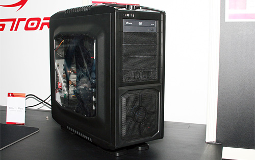 画像ギャラリー No.007のサムネイル画像 / Cooler Master,防滴仕様のゲーマー向けPCケース「CM Storm Scout」をCeBIT 2009で公開