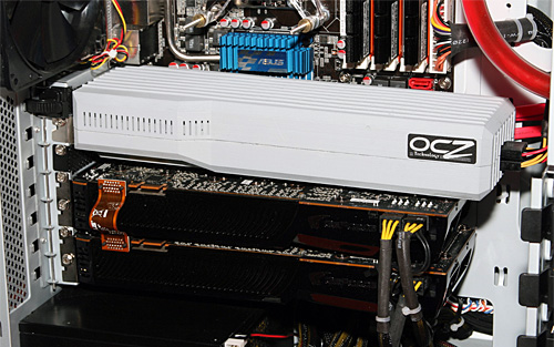 画像ギャラリー No.005のサムネイル画像 / OCZの爆速SSD「Z Drive」は最短で2009年5月にも発売へ。ゲーマー向けキーボードとマウスの新型も