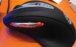 画像ギャラリー No.011のサムネイル画像 / OCZの爆速SSD「Z Drive」は最短で2009年5月にも発売へ。ゲーマー向けキーボードとマウスの新型も