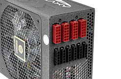 画像ギャラリー No.002のサムネイル画像 / リンクスからSLI&CFX対応のENERMAX製80PLUS BRONZE電源
