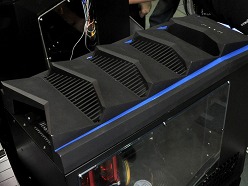 画像ギャラリー No.005のサムネイル画像 / ［COMPUTEX］SilverStone，ゲーマー向けPCケース「Raven」の第3弾に，フラグシップ＆“米びつ”PCケースを公開