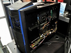 画像ギャラリー No.007のサムネイル画像 / ［COMPUTEX］SilverStone，ゲーマー向けPCケース「Raven」の第3弾に，フラグシップ＆“米びつ”PCケースを公開