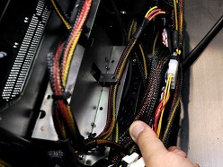 画像ギャラリー No.009のサムネイル画像 / ［COMPUTEX］SilverStone，ゲーマー向けPCケース「Raven」の第3弾に，フラグシップ＆“米びつ”PCケースを公開