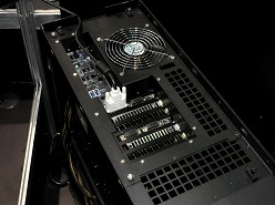 画像ギャラリー No.021のサムネイル画像 / ［COMPUTEX］SilverStone，ゲーマー向けPCケース「Raven」の第3弾に，フラグシップ＆“米びつ”PCケースを公開