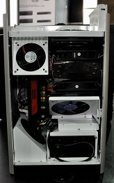 画像ギャラリー No.026のサムネイル画像 / ［COMPUTEX］SilverStone，ゲーマー向けPCケース「Raven」の第3弾に，フラグシップ＆“米びつ”PCケースを公開