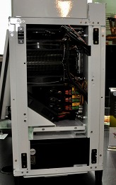画像ギャラリー No.027のサムネイル画像 / ［COMPUTEX］SilverStone，ゲーマー向けPCケース「Raven」の第3弾に，フラグシップ＆“米びつ”PCケースを公開