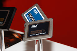画像ギャラリー No.009のサムネイル画像 / ［COMPUTEX］OCZ，独自の高速インタフェース「HSDL」を公開。PCIe接続の廉価版やUSB 3.0接続のSSDも