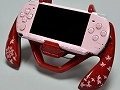 「モンハン持ち＋1」スキルの効果アリ。「モンハン工学」に基づいたというPSP用グリップを試してみた