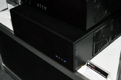 画像ギャラリー No.016のサムネイル画像 / ［COMPUTEX］SilverStoneは今年もPCケースの新作を大量展示。2スロット仕様のカード×6を搭載可能な大型タワーや，拡張性重視のデスクトップなど