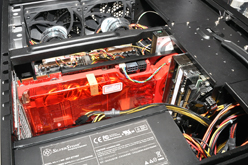 画像ギャラリー No.020のサムネイル画像 / ［COMPUTEX］SilverStoneは今年もPCケースの新作を大量展示。2スロット仕様のカード×6を搭載可能な大型タワーや，拡張性重視のデスクトップなど