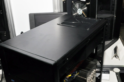 画像ギャラリー No.038のサムネイル画像 / ［COMPUTEX］SilverStoneは今年もPCケースの新作を大量展示。2スロット仕様のカード×6を搭載可能な大型タワーや，拡張性重視のデスクトップなど