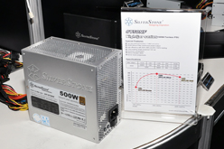 画像ギャラリー No.039のサムネイル画像 / ［COMPUTEX］SilverStoneは今年もPCケースの新作を大量展示。2スロット仕様のカード×6を搭載可能な大型タワーや，拡張性重視のデスクトップなど