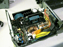 画像ギャラリー No.017のサムネイル画像 / ［COMPUTEX］Corsair，CPUやGPU，HDDなど，PC内を多角的にモニタリングするシステムを8月に市場投入へ