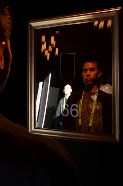 画像ギャラリー No.022のサムネイル画像 / ［SIGGRAPH］「Emerging Technologies」展示セクションレポート（2） 男性でも妊娠体験ができるシミュレータが登場