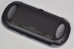 画像ギャラリー No.003のサムネイル画像 / PlayStation Vitaを分解してみた。内部構造にプロセッサなど,気になるところを写真でチェック