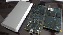 画像ギャラリー No.005のサムネイル画像 / 次世代SSDに大きく舵を切るOCZ。PCIeプラットフォーム「Kilimanjaro」採用のThunderbolt対応SSDや6Gbpsコントローラの最新型を公開