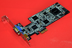 画像ギャラリー No.004のサムネイル画像 / ［COMPUTEX］AVerMedia，PCIe接続の「ゲーム実況＆録画用カード」を日本市場へ投入。PCゲーム向けとゲーム機向けの2モデル