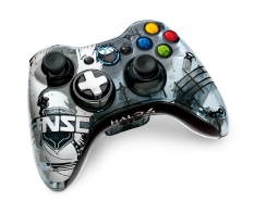 画像ギャラリー No.011のサムネイル画像 / 特別デザインのXbox 360本体やコントローラがセットになった「Halo 4」の限定版,11月8日に発売。セットとは別デザインのコントローラも登場