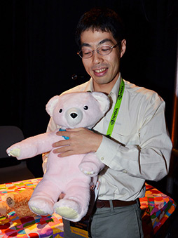 画像ギャラリー No.004のサムネイル画像 / ［SIGGRAPH］骨組みなしのぬいぐるみが動く!? 最新技術が披露される「Emerging Technologies」展示セクションレポート（1）