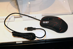 画像ギャラリー No.042のサムネイル画像 / ［TGS 2012］クルマゲー向けコクピットからヘッドセット，ゲームパッド，キャプチャカードまで。会場で見かけたハードウェア製品まとめ