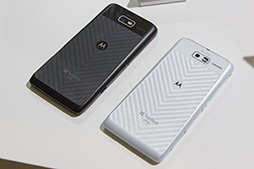 画像ギャラリー No.026のサムネイル画像 / ソフトバンクモバイル,2012年冬・2013年春モデルのスマートフォンを発表。全機種が下り最大110Mbpsの通信方式「AXGP」こと「SoftBank 4G」に対応
