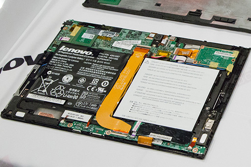 画像ギャラリー No.028のサムネイル画像 / Lenovo,Windows 8タブレット「ThinkPad Tablet 2」を解説。「Atom Z2760」搭載で軽量・薄型を実現