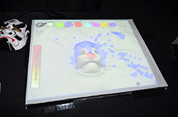 画像ギャラリー No.022のサムネイル画像 / 電気信号で手を自在に操る技術が登場。SIGGRAPH 2012「Emerging Technologies」展示セクションレポート（2） 