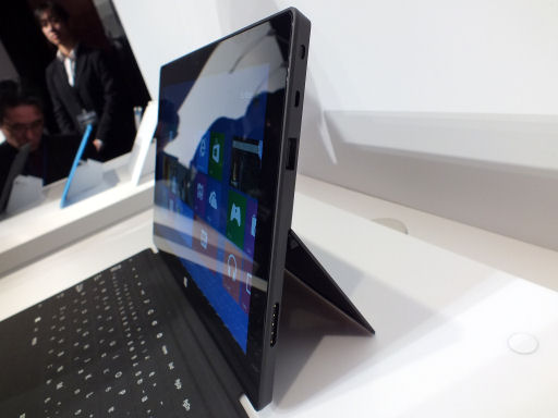 画像ギャラリー No.006のサムネイル画像 / Microsoft純正タブレット「Surface RT」が日本で3月15日に発売。4万9800円から