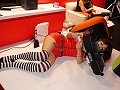 ［TGS 2013］TGS会場で見つけた，寝転んでゲームができる夢のごろ寝クッション「goron」は想像以上の快適さだった