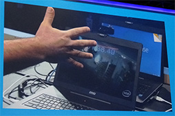 画像ギャラリー No.011のサムネイル画像 / ［CES 2014］Intel，ノートPCに内蔵できるKinect風の3Dカメラ「RealSense 3D camera」を発表
