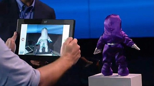 画像ギャラリー No.004のサムネイル画像 / ［CES 2014］Intel CEOによる基調講演レポート。ウェアラブルデバイスやARが活用される未来は近いのか？