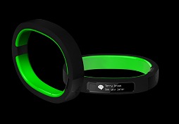 画像ギャラリー No.003のサムネイル画像 / ［gamescom］運動するとアイテムがもらえる？　中国Tencent，Razer製ウェアラブルデバイス「Nabu」の開発プログラムに参加