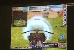 画像ギャラリー No.026のサムネイル画像 / 「FEZ」でスクウェア・エニックスとゲームポットが激突!? バリスタ情報なども飛び出したイベント「会社対抗タイニーバンクェット」レポート