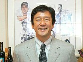 画像ギャラリー No.004のサムネイル画像 / 「レジェンドナイン」で栗山英樹氏サイングッズが当たる!