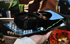 画像ギャラリー No.024のサムネイル画像 / NVIDIA,秋葉原のユーザー向けイベントで「GeForce 3D Vision」「PhysX」などをアピール