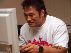 画像ギャラリー No.005のサムネイル画像 / ミノワマンが「覇拳伝」と初遭遇！　「サークルKサンクス杯」レポート＆ミノワマンインタビュー