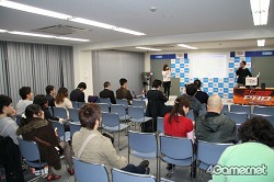 画像ギャラリー No.001のサムネイル画像 / 脚本を山口 宏氏が，ミニ四駆デザインをサテライトが手がけることも明らかになった，「ワクワク無限大∞ミニ四駆ワールド」サービス開始カウントダウンイベント