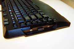 画像ギャラリー No.004のサムネイル画像 / ［NVISION 08＃02］Microsoftのゲーマー向けキーボード「SideWinder X6 Keyboard」とOCZのゲーマー向けマウス「Dominatrix」が“プレイアブル”展示