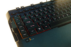 画像ギャラリー No.007のサムネイル画像 / ［NVISION 08＃02］Microsoftのゲーマー向けキーボード「SideWinder X6 Keyboard」とOCZのゲーマー向けマウス「Dominatrix」が“プレイアブル”展示