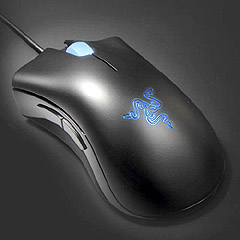 画像ギャラリー No.022のサムネイル画像 / KeNNy，uNleashed & fumio×MSY。「ゲーマー視点でRazer Mambaを評価する」座談会レポートを掲載