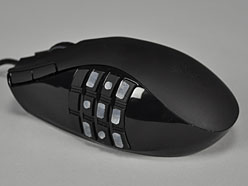 画像ギャラリー No.021のサムネイル画像 / 左サイド12ボタン仕様の“MMO専用”マウス,「Razer Naga」レビュー。本機,イロモノに非ず