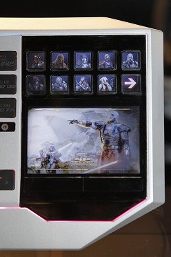 画像ギャラリー No.006のサムネイル画像 / ［E3 2011］Razerから「Star Wars: The Old Republic」とのタイアップ製品が登場。Star Wars仕様のマウスやキーボードを撮影してきた