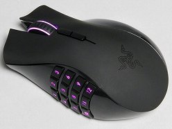画像ギャラリー No.002のサムネイル画像 / 「MMO向けマウス」はワイヤレス＆ワイヤード接続両対応化でどう変わったか。「Razer Naga Epic」レビュー