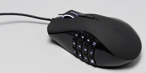 画像ギャラリー No.007のサムネイル画像 / 「MMO向けマウス」はワイヤレス＆ワイヤード接続両対応化でどう変わったか。「Razer Naga Epic」レビュー