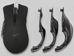 画像ギャラリー No.008のサムネイル画像 / 「MMO向けマウス」はワイヤレス＆ワイヤード接続両対応化でどう変わったか。「Razer Naga Epic」レビュー